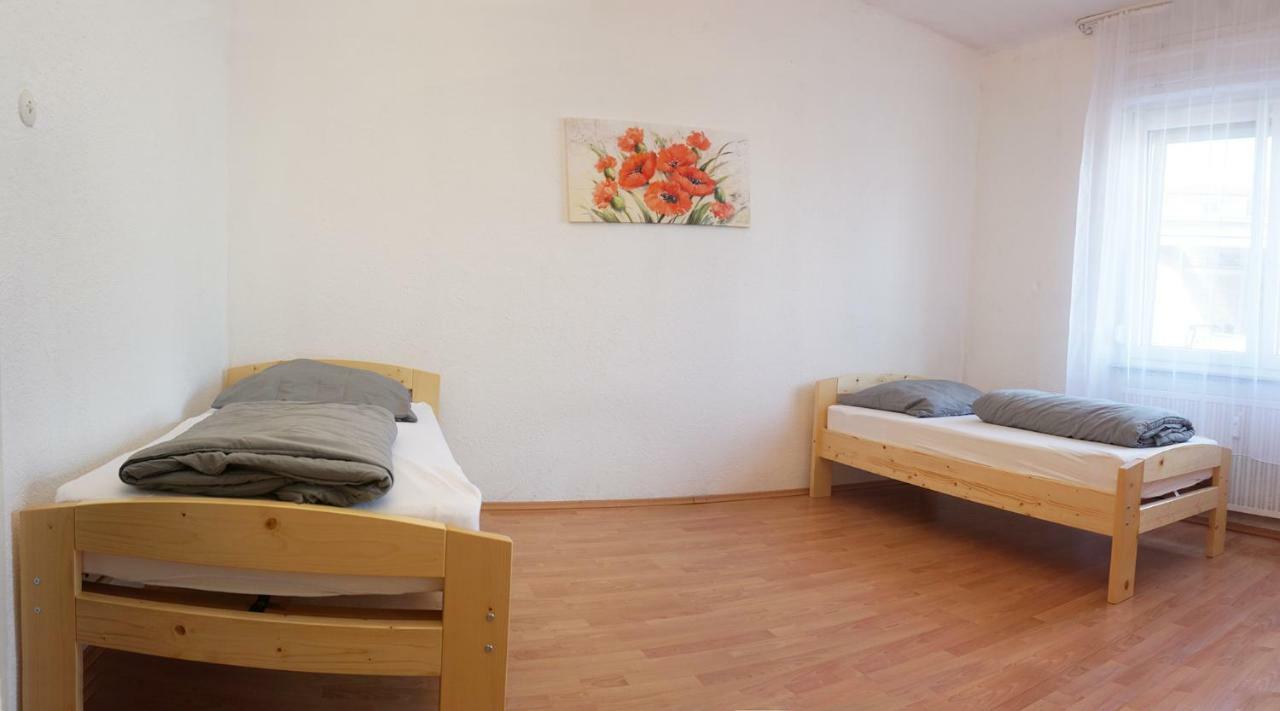 Ferienwohnung Bauknecht Pforzheim Bagian luar foto